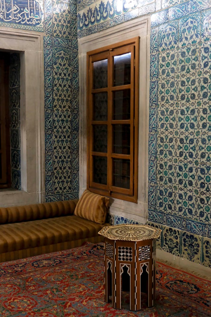 Explore the beauty of Ottoman architecture with elaborate çini tile designs and traditional decor.